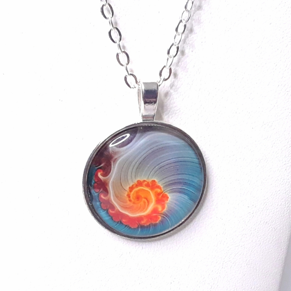 Ocean Swirl Shell 20" Necklace Glass Cabochon, NEW